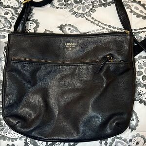 Fossil Black Crossbody Bag with Pebbled Leather